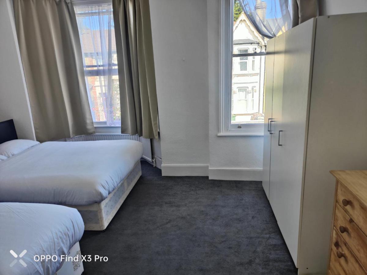 East London 2 Bedroom Apartment Dış mekan fotoğraf